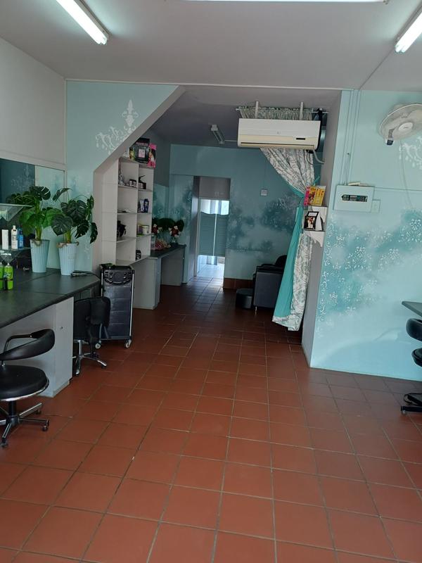 To Let Commercial Property for Rent in Gonubie Eastern Cape